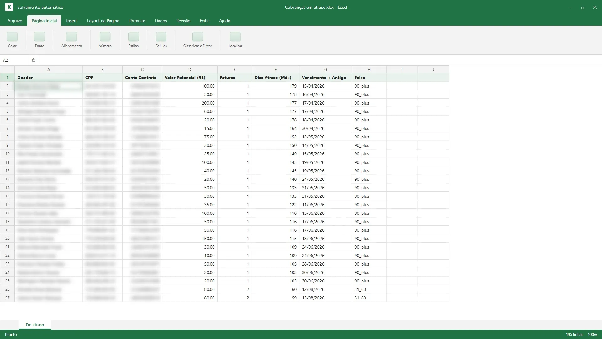 Planilha de cobranças em atraso aberta no Excel